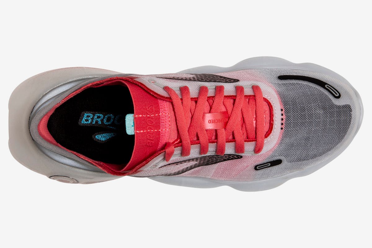 daily-sneaker-roundup-5-11-2021-1-07