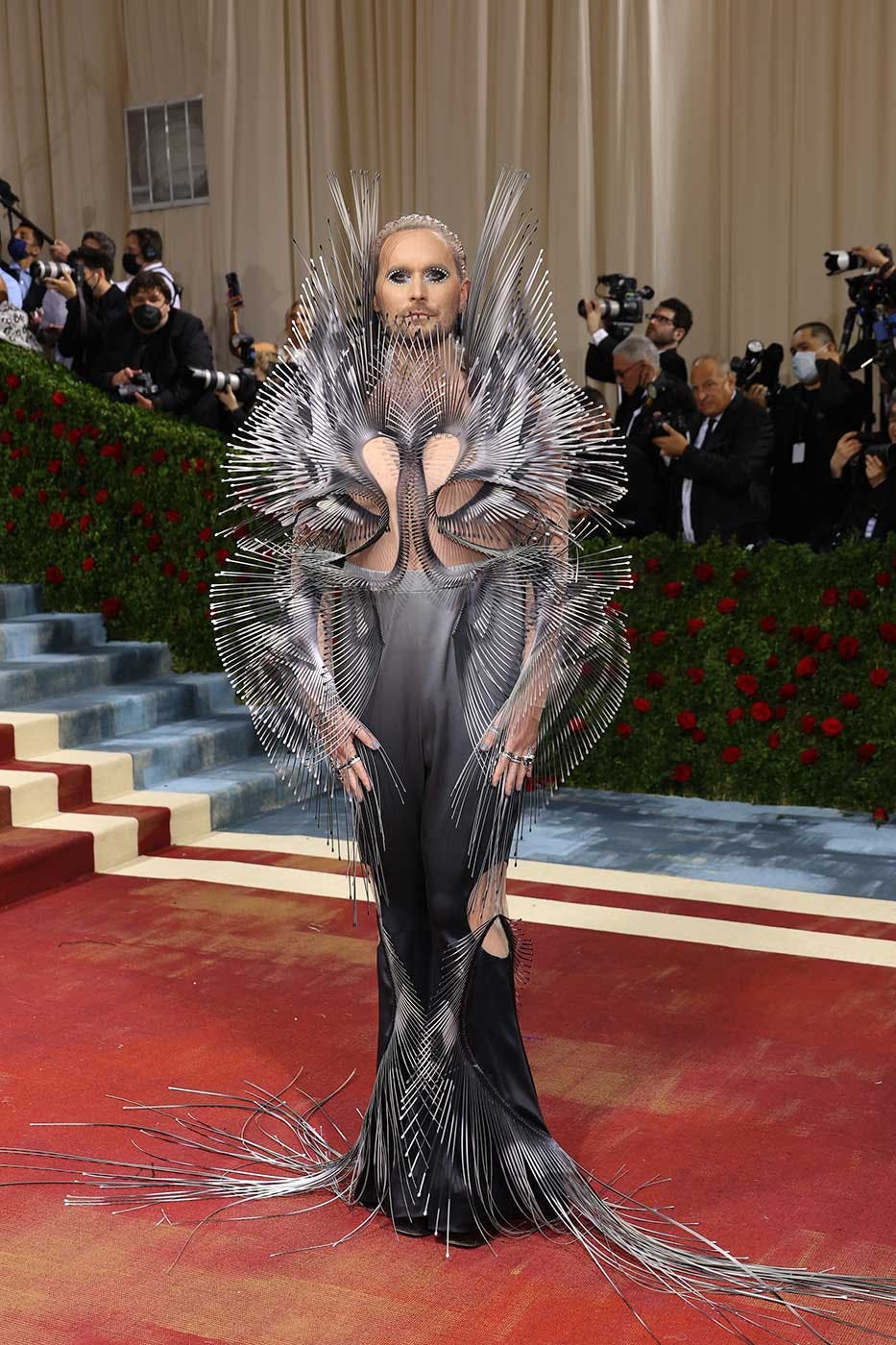 Met Gala 2022 WorstDressed Outfits Elon Musk, Bella Hadid