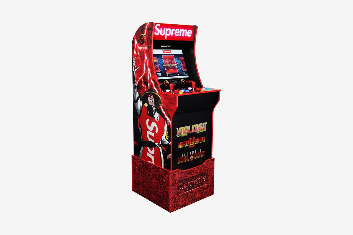 supreme-mortal-kombat-arcade-cabinet-01
