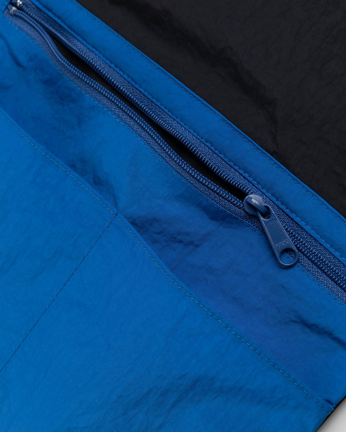 Highsnobiety – Nylon Side Bag Cobalt Blue - Pouches - Blue - Image 5