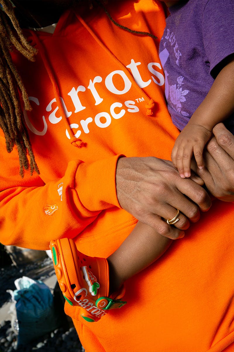 crocs-carrots3