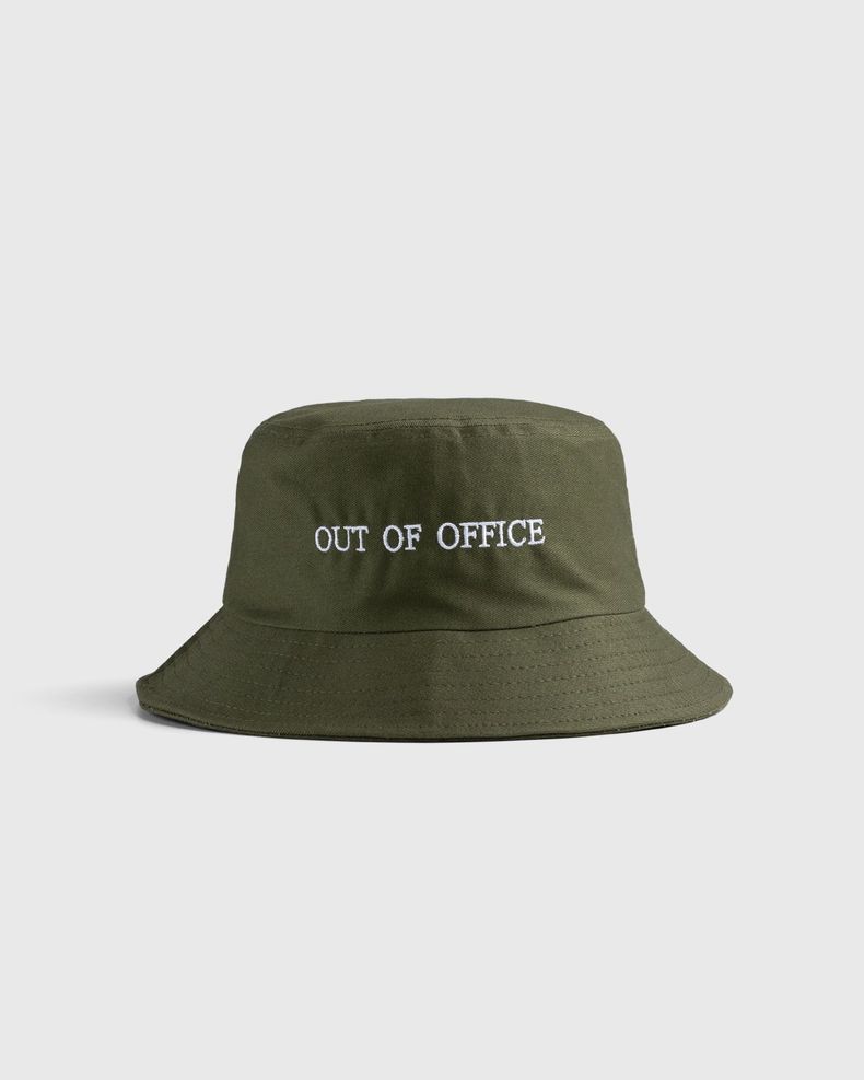 HO HO COCO – Out of Office Bucket Hat Green