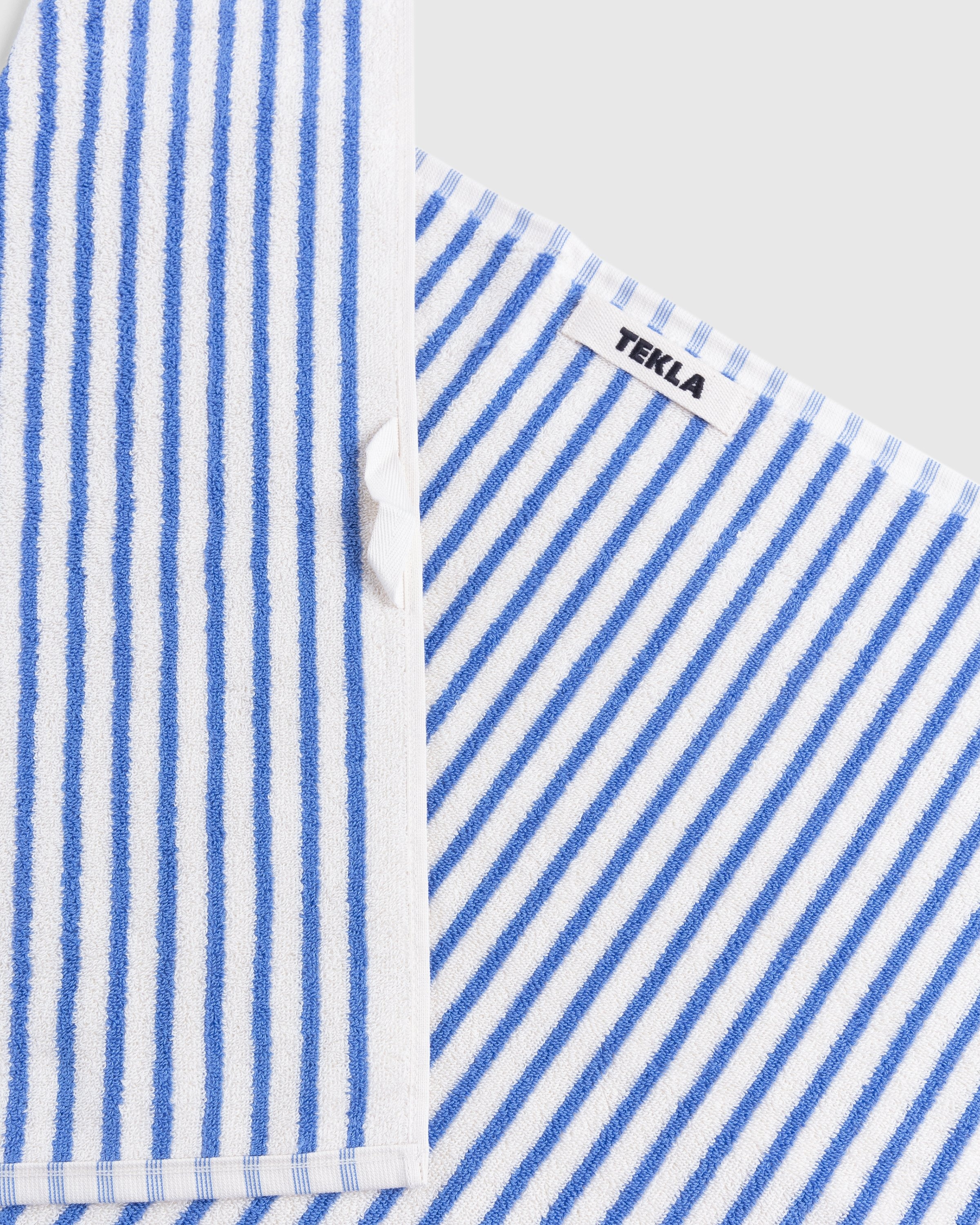 Tekla – Hand Towel Coastal Stripes - Towels - Multi - Image 3