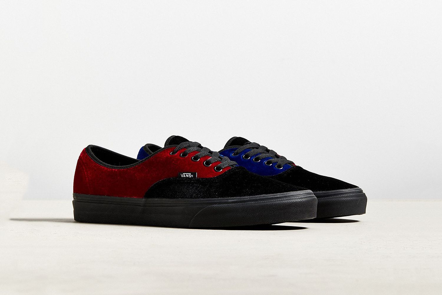 Colorblock Velvet Authentic