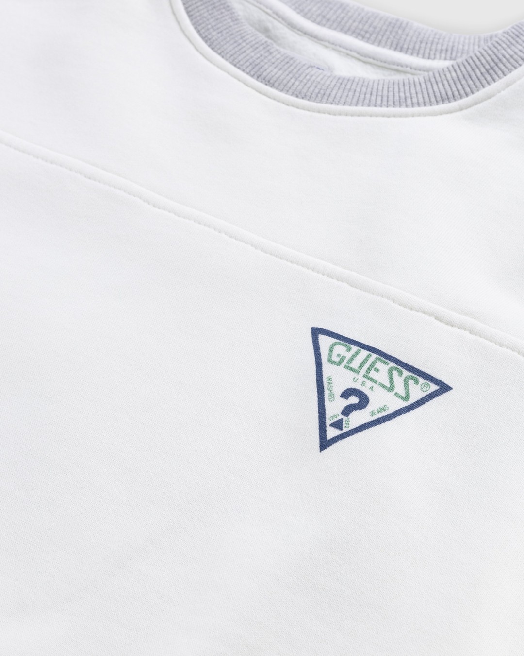 White guess outlet crewneck