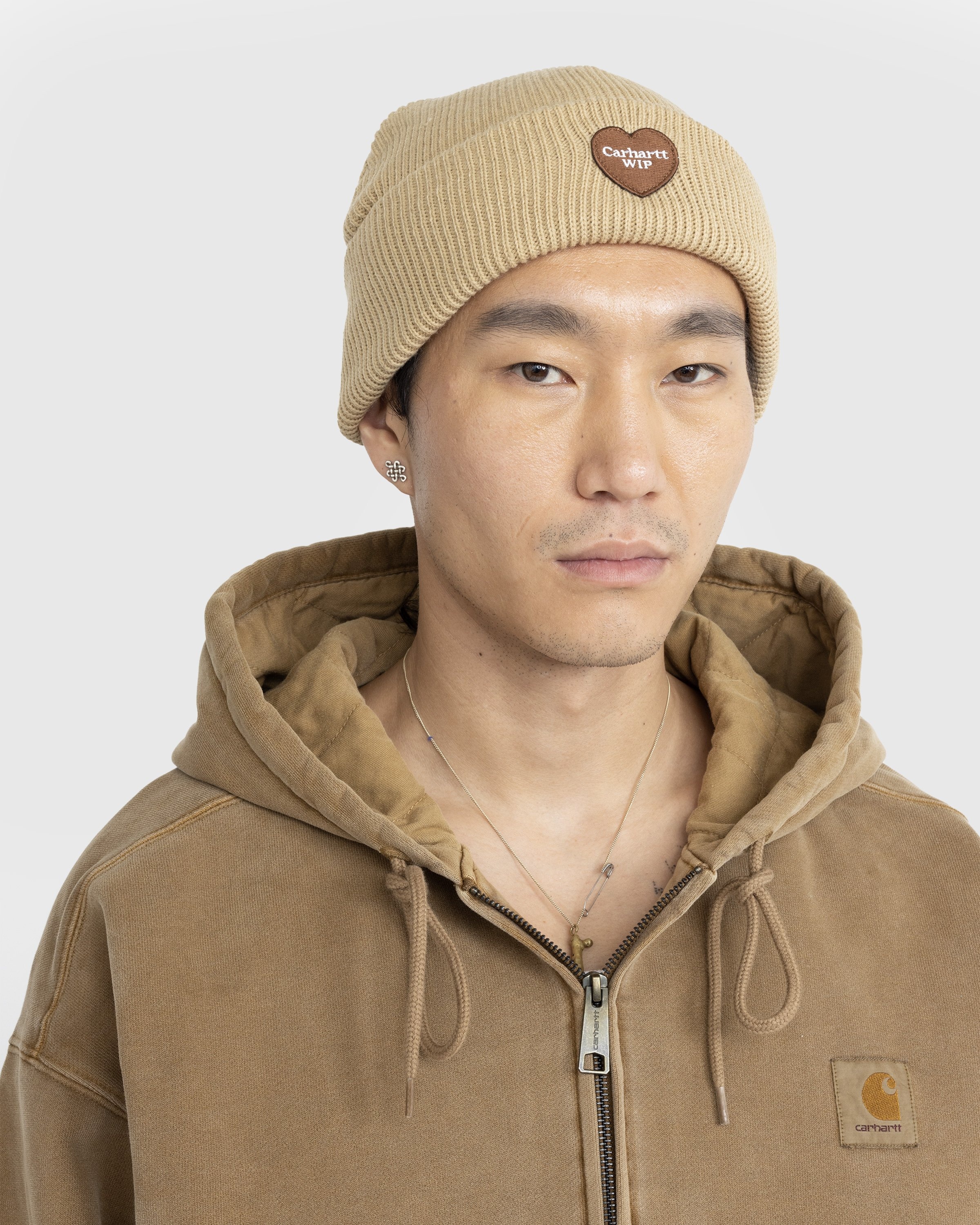 Carhartt WIP – Heart Patch Beanie Dusty Hamilton Brown - Hats - Brown - Image 4