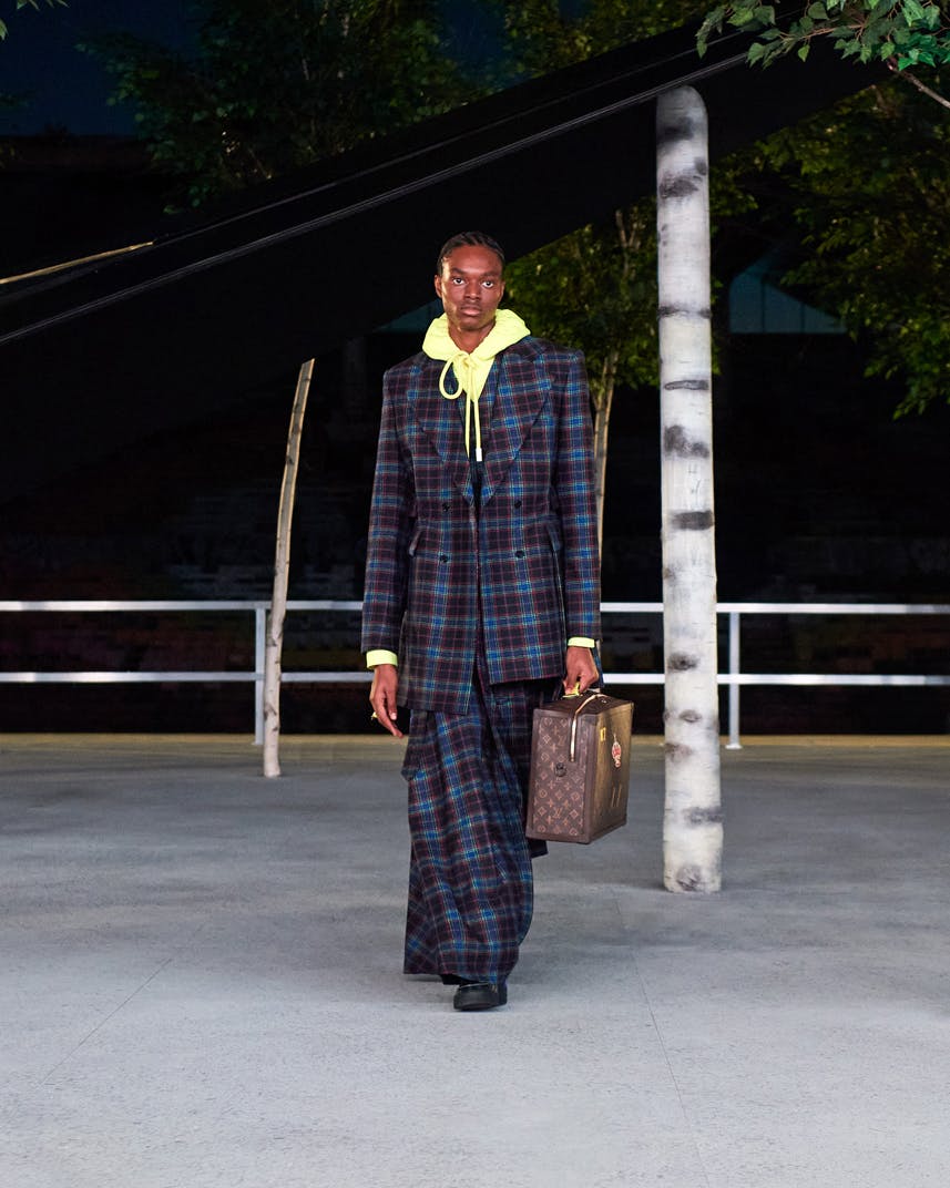louis-vuitton-ss22-runway-virgil-abloh- (41)