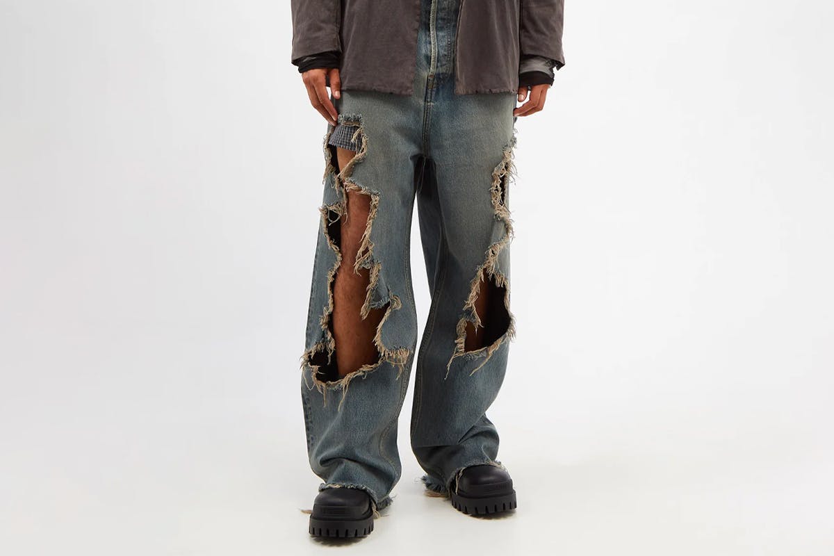 distressed-jeans-main