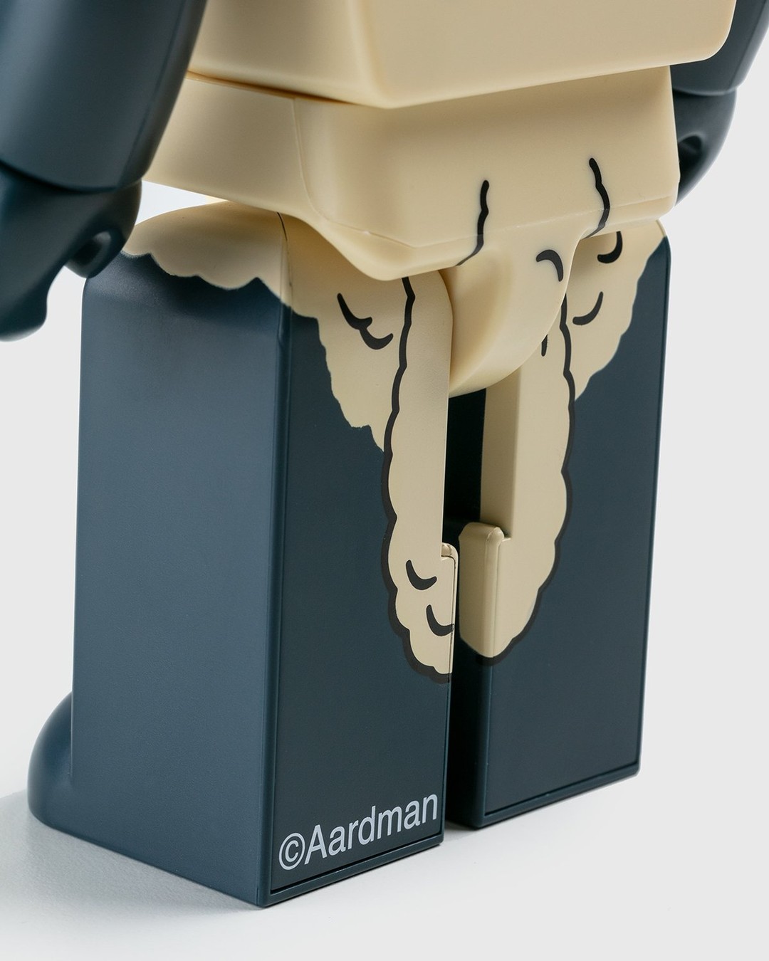 Medicom – Be@rbrick Shaun the Sheep 100% and 400% Set Multi - Art & Collectibles - Multi - Image 5