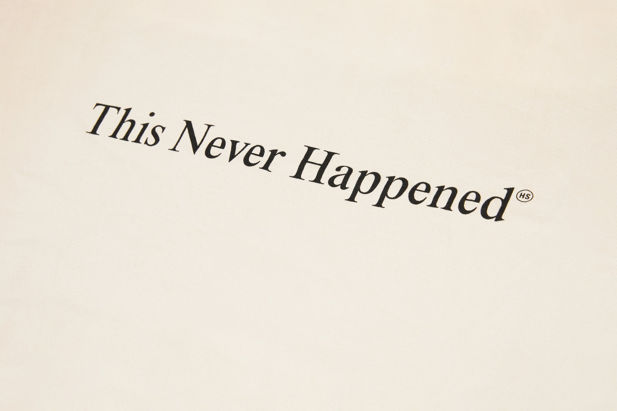 Highsnobiety – This Never Happened 2020 T-Shirt Eggshell - T-shirts - Beige - Image 3